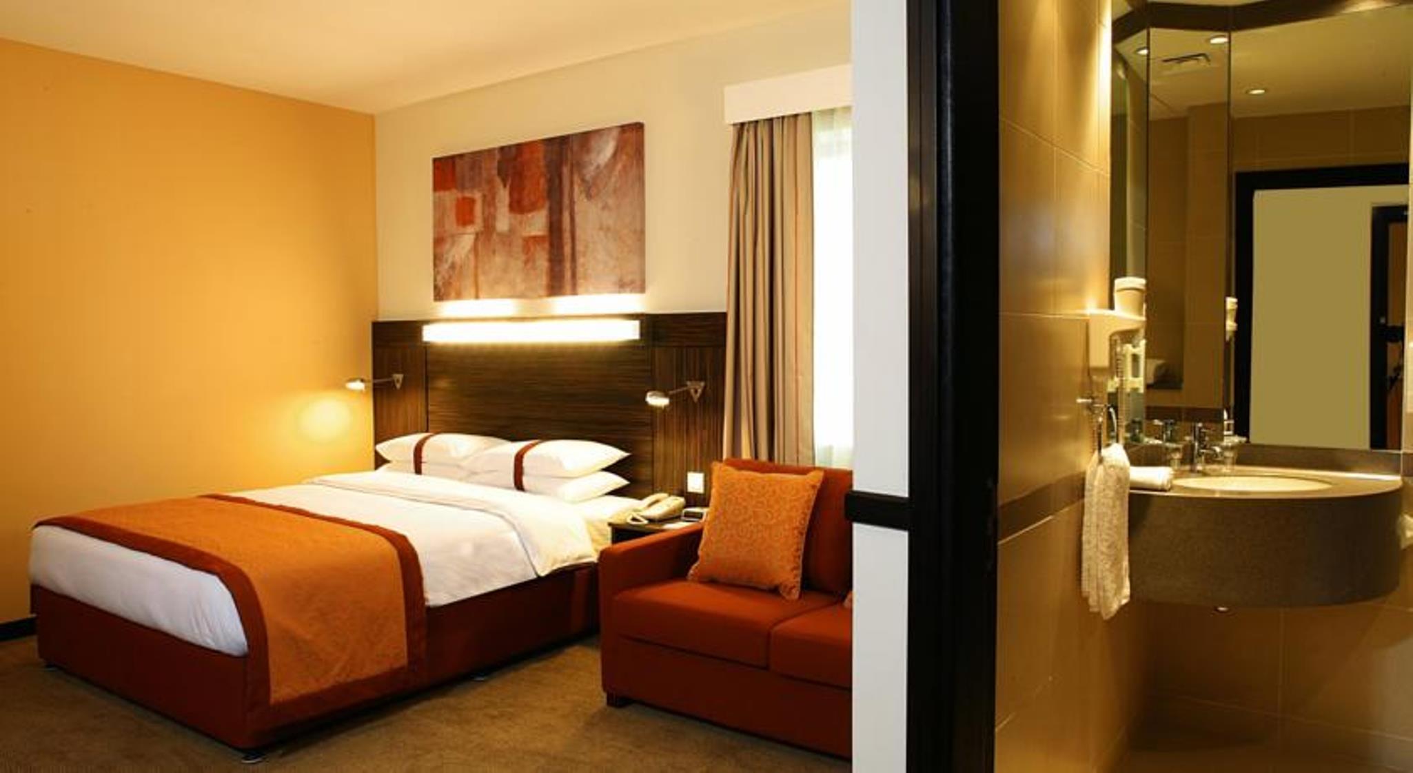 Holiday Inn Express Dubai Safa Park By Ihg Exteriér fotografie